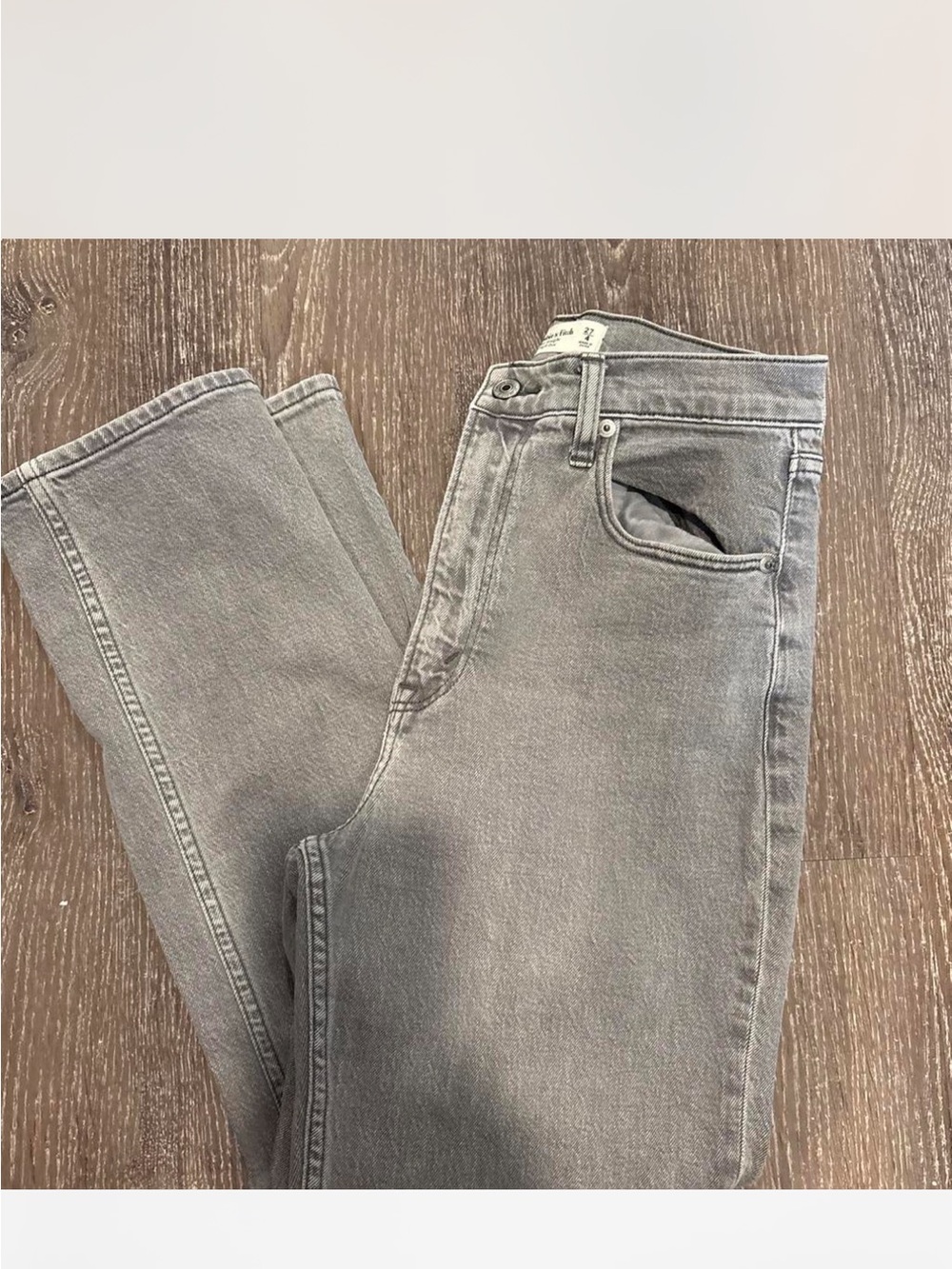 Abercrombie & Fitch Gray Straight-Leg Women’s Jeans
